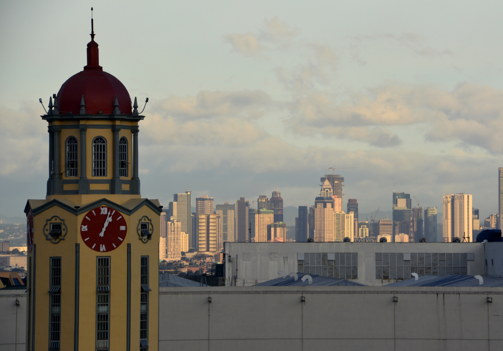 10 Luxury hotels in Manila